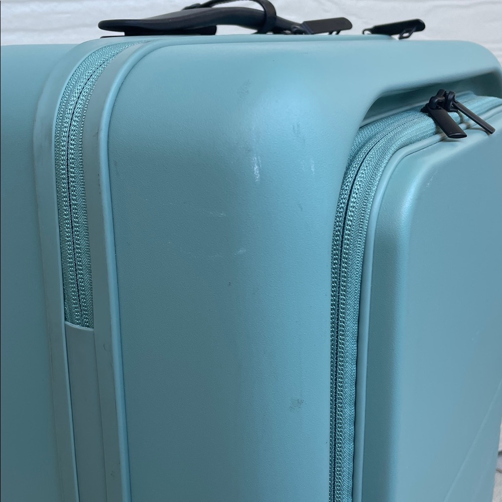 MONOS Luggage 22” Carry-On Pro Sage Green 36L Travel Rolling Wheels Luggage - Picture 3 of 16